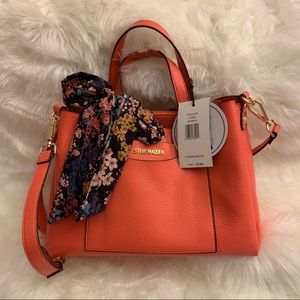 NWT ✨ Coral Steve Madden purse 👜